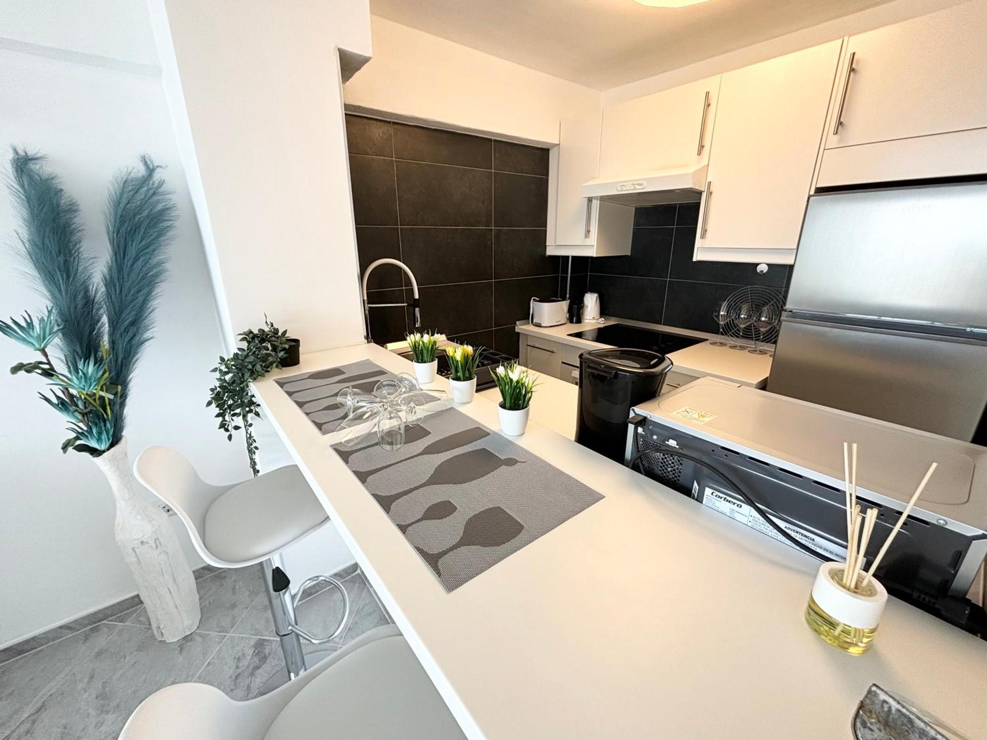 Luxury Ocean View Apartment 6Th Floor Los Cristianos  Exterior photo